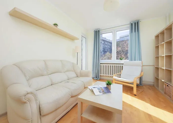 Wałowa With Balcony Downtown By Renters Apartament